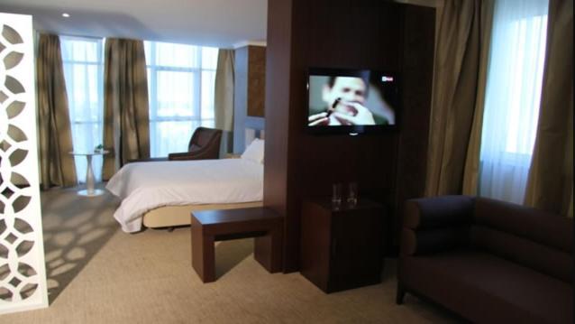 Hotel Beni Hamad Bordj Bou Arreridj Luaran gambar